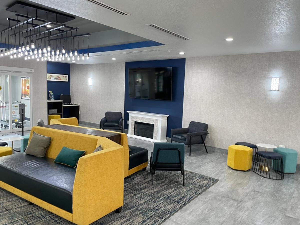 La Quinta By Wyndham Tampa Central Εξωτερικό φωτογραφία