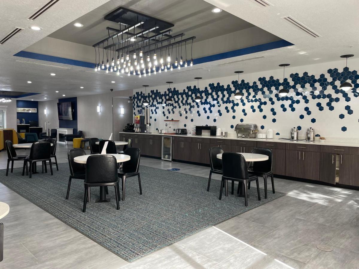 La Quinta By Wyndham Tampa Central Εξωτερικό φωτογραφία