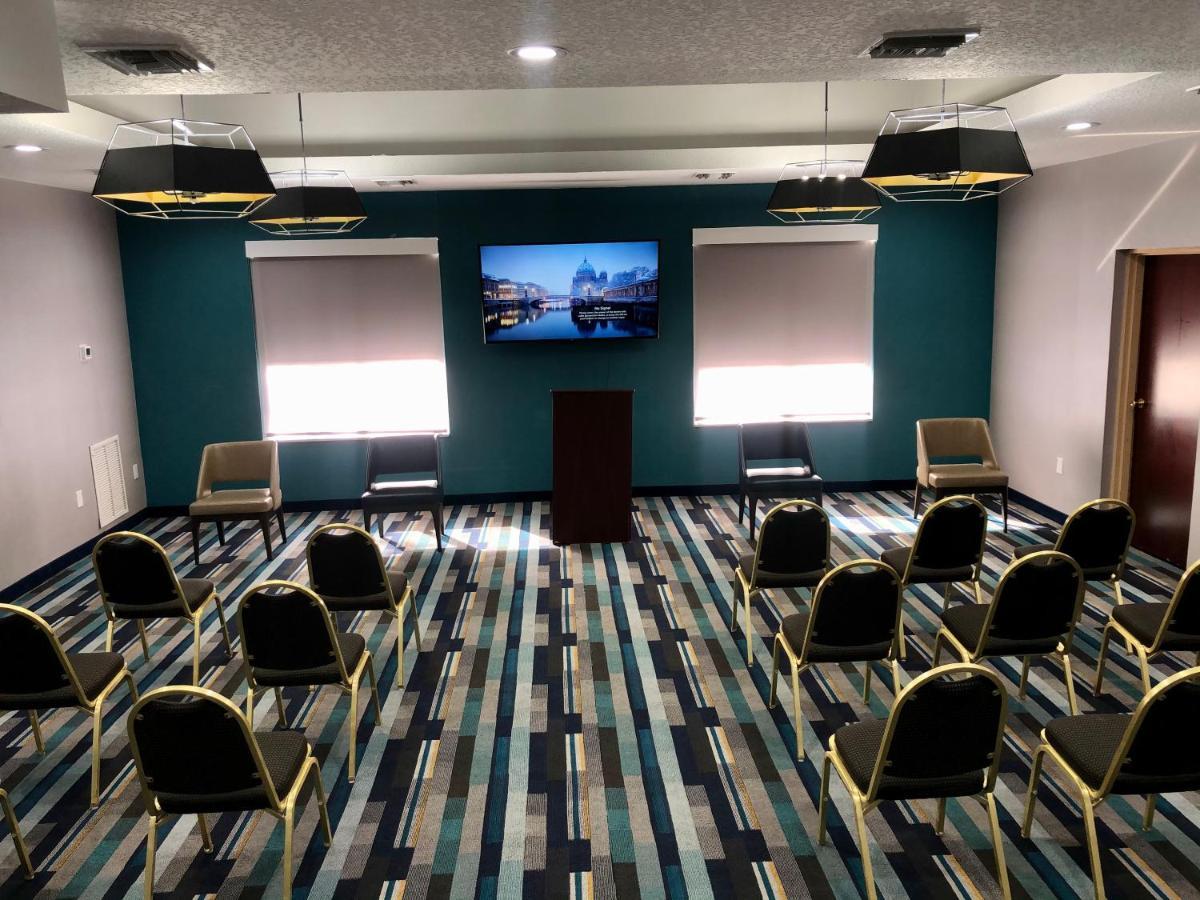 La Quinta By Wyndham Tampa Central Εξωτερικό φωτογραφία