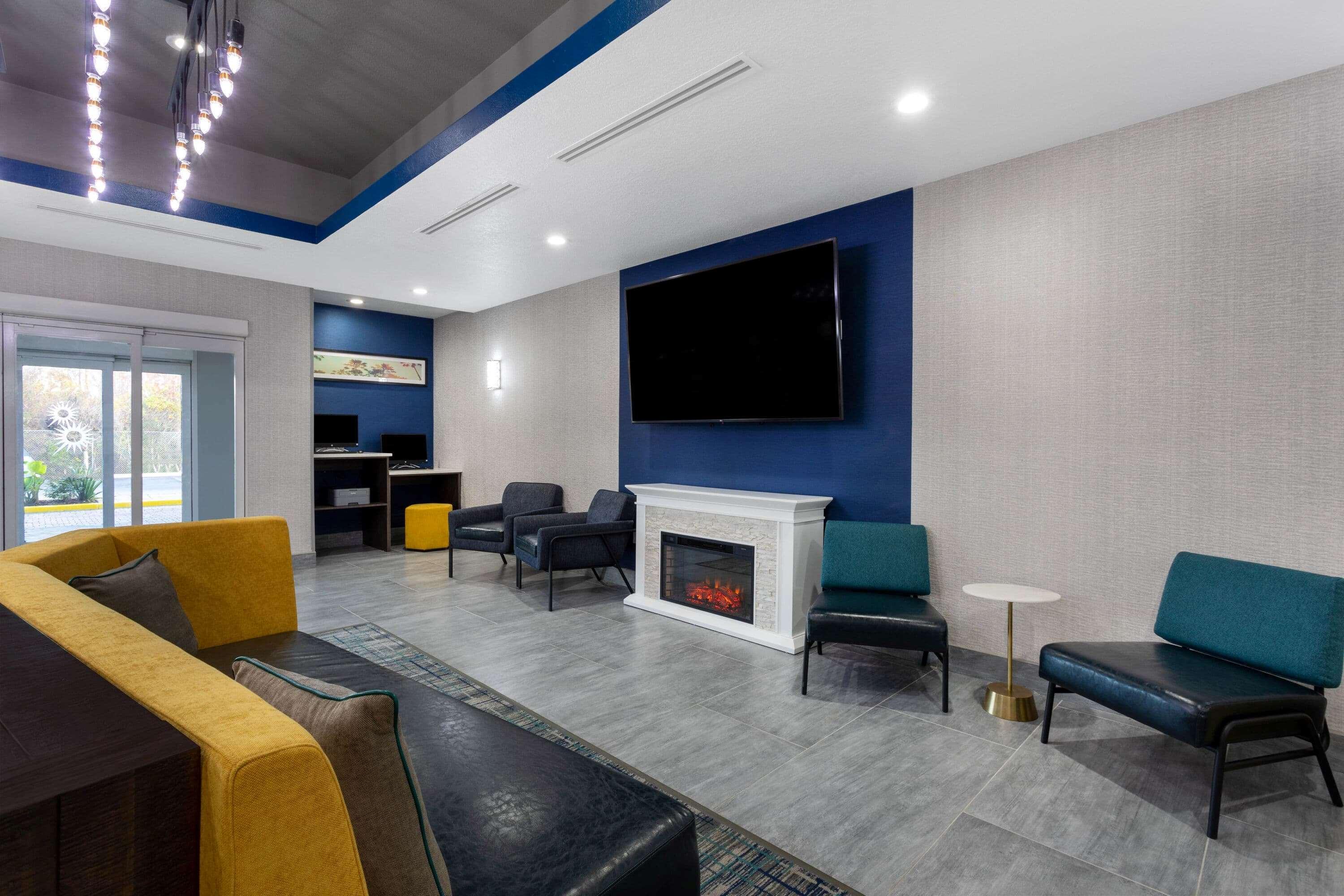 La Quinta By Wyndham Tampa Central Εξωτερικό φωτογραφία